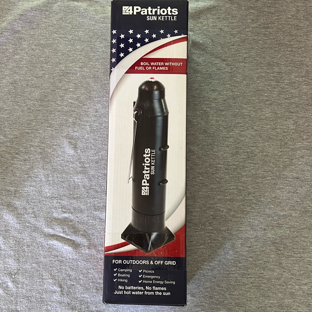 *NWT* Patriots Sun Kettle/Off Grid/Camping